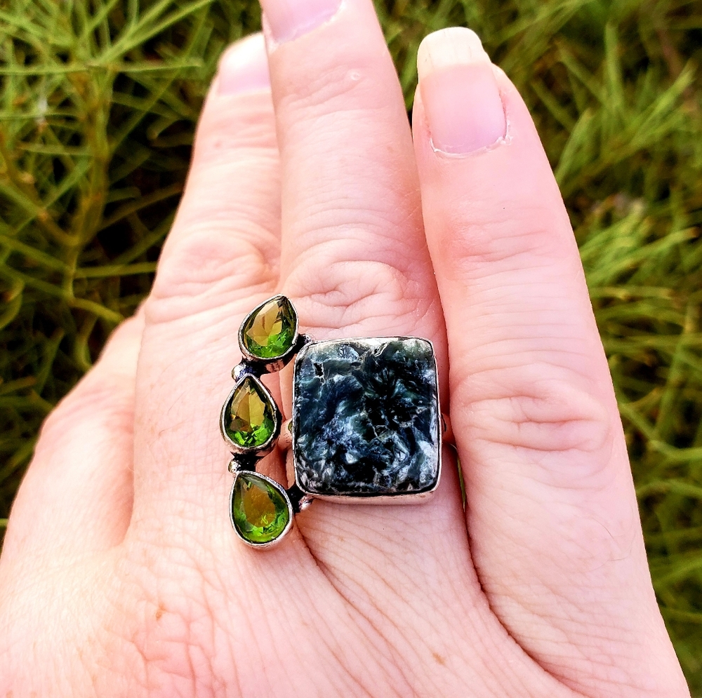 New Seraphinite & Peridot Silver Ring.